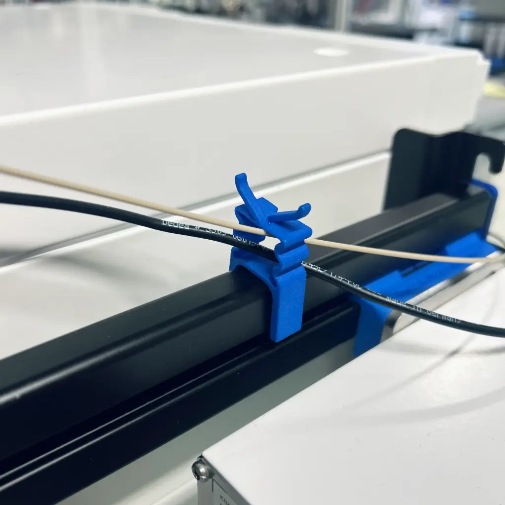 AZURA® SmartClick Tubing/Capillary Guide Clamp